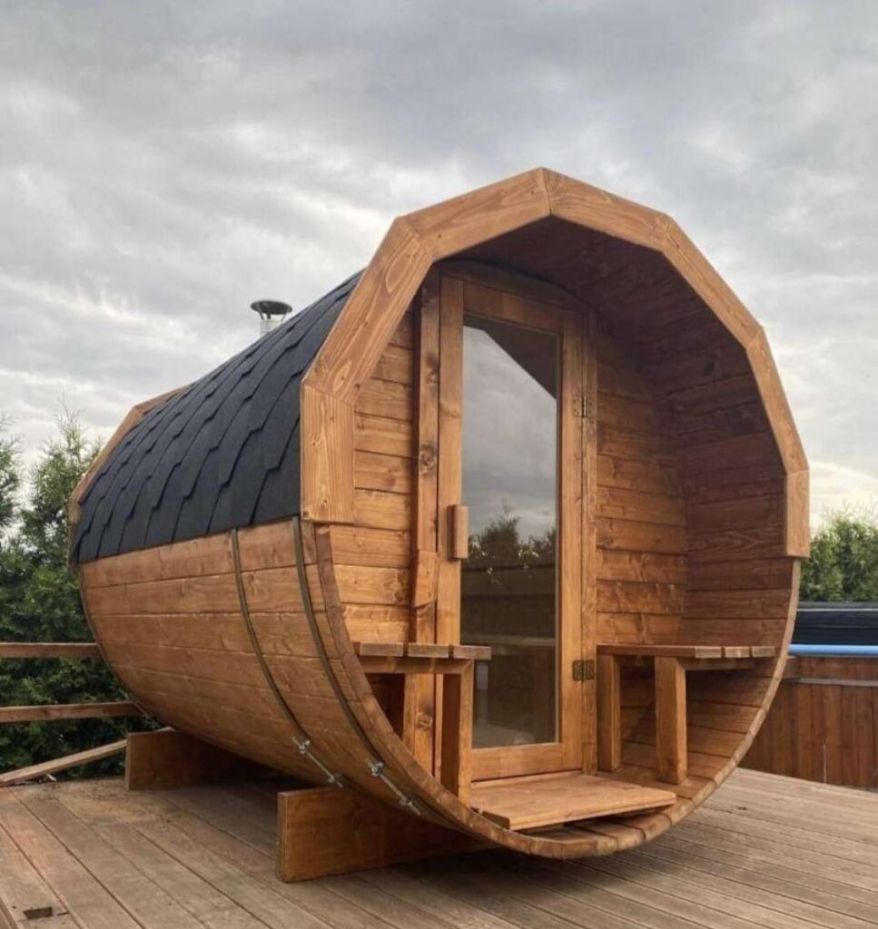 Zestaw ogrodowy Yellowstone: Sauna z przedsionkiem 3x2m + Wanna Ogrodowa Spa Eva Light